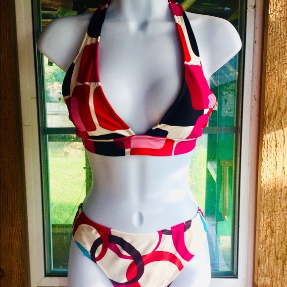 A BIKINI IN GOOD TASTE IN BEAVER CREEK CO. 1997 - Picture 3 of 8